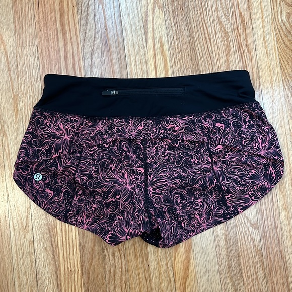 Lululemon Speed Up Low Rise Shorts - Picture 2 of 2